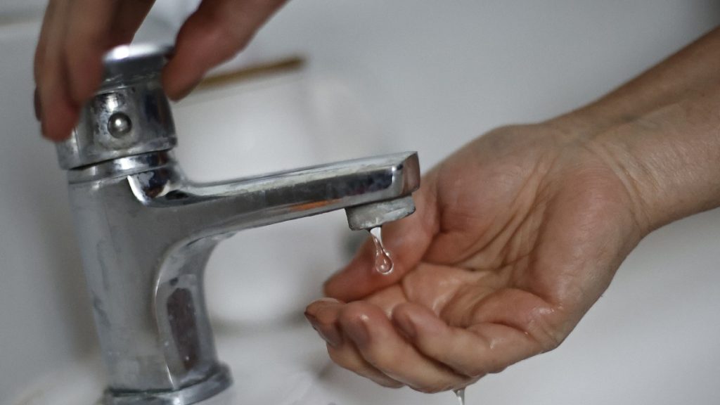 Cortes De Agua En Santiago_ Anuncian Suspensión Del Servicio Para Tres Comunas De La RM