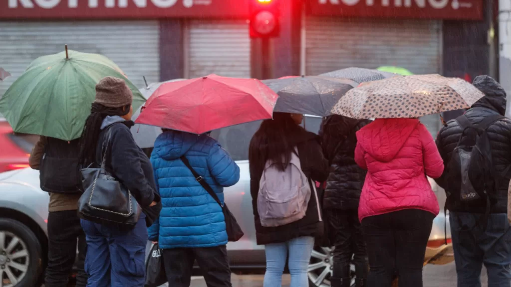 Lluvia En La Región Metropolitana (2)